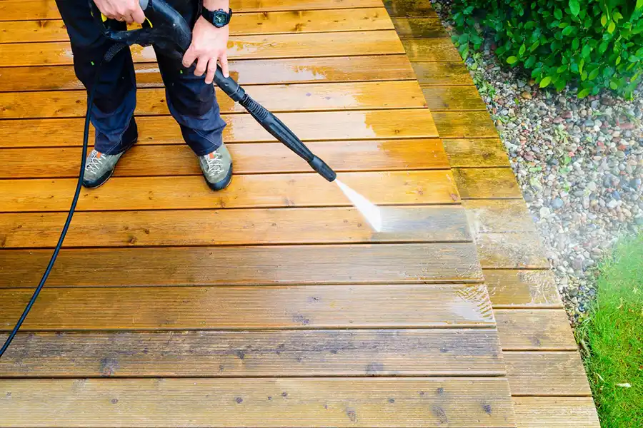 Reliable Deck Cleaning Deck Cleaning